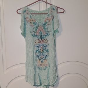 Pastel green beaded pattern